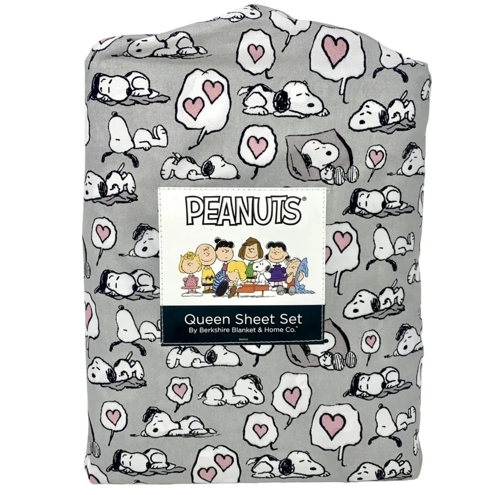 Peanuts Snoopy QUEEN SIZE Valentine’s Day sheet set Gray white NEW